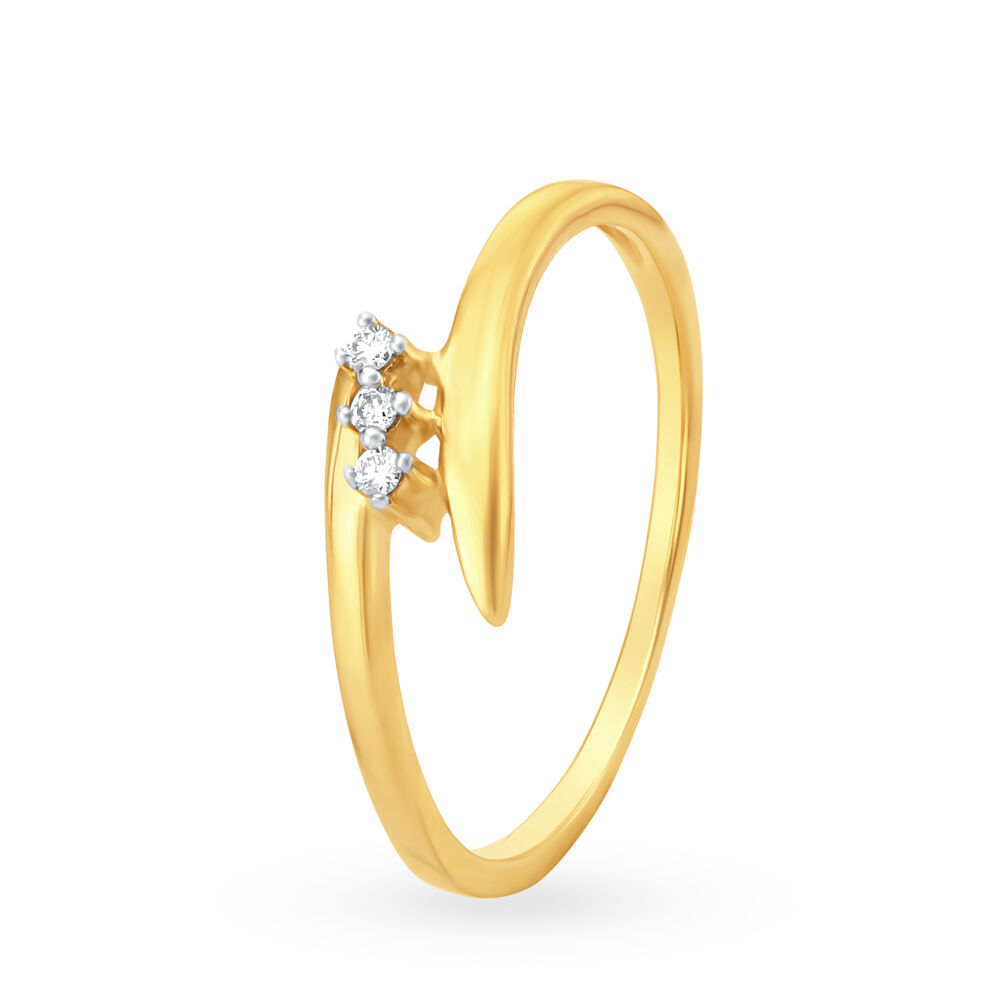 Mia by Tanishq 18 Karat Yellow Gold Curved Diamond Ring 18kt Diamond Yellow  Gold ring Price in India - Buy Mia by Tanishq 18 Karat Yellow Gold Curved Diamond  Ring 18kt Diamond